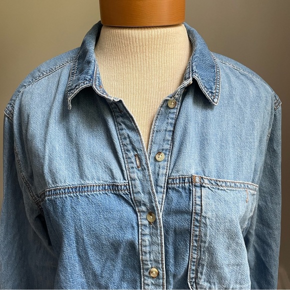 Topshop Denim Button-Down Shirt Women's Size L​ - Picture 3 of 4